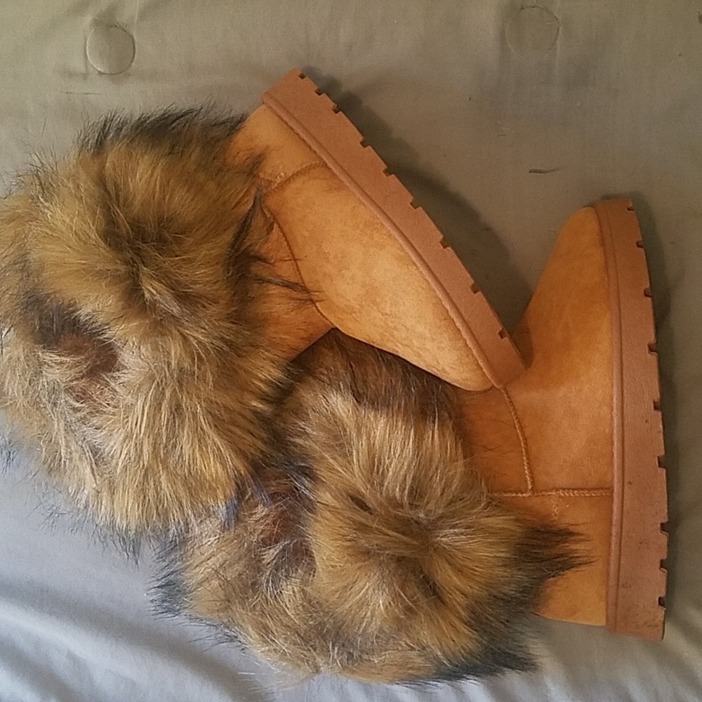 Faux Fur Boots Size 9